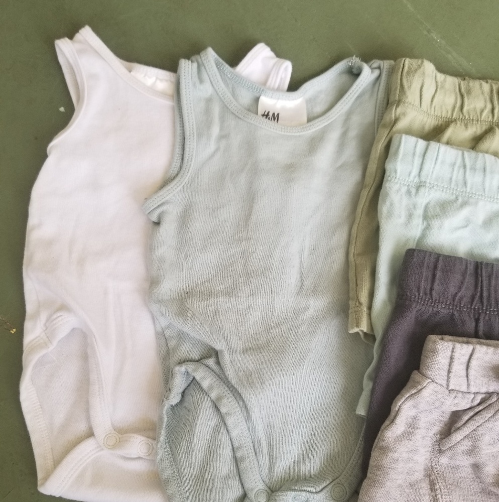 H&M 1-2M Set - Picture 2 of 5